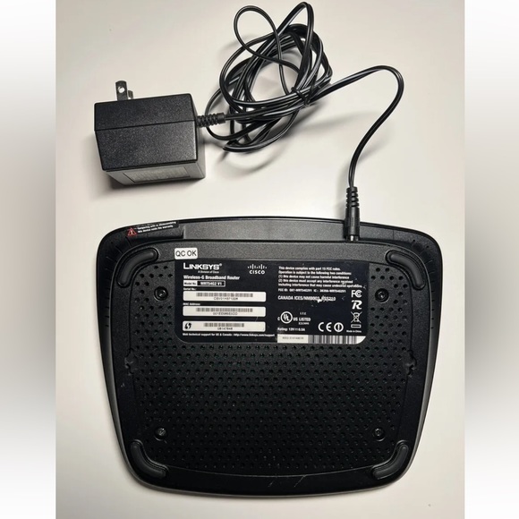 Linksys by Cisco WRT54G2 v1 Wireless G Broadband Router - Picture 2 of 4